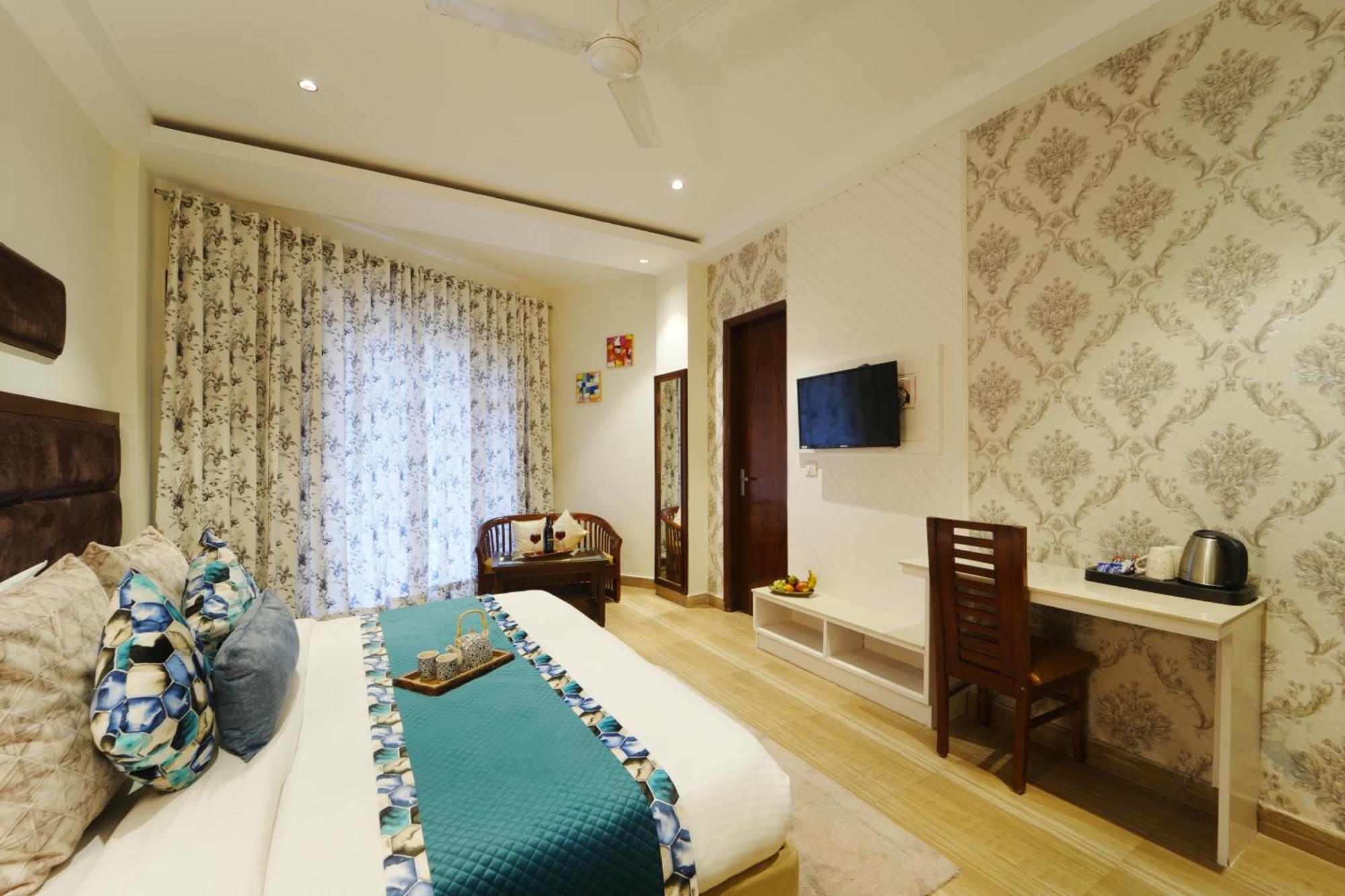 Hotel Kasauli View !! Balcony Rooms ! Terrace ! Restaurant ! Main Highway ! Garden !! Eksteriør billede